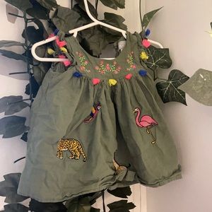 Olive Green Safari dress 🐯